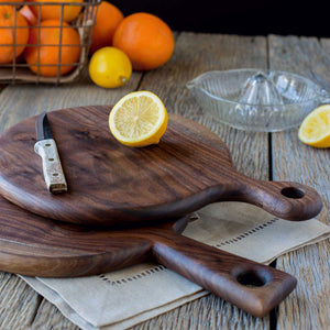 Aazon.co: GoCraft Oval Wooden Cutting Board With Tree Bark Ri